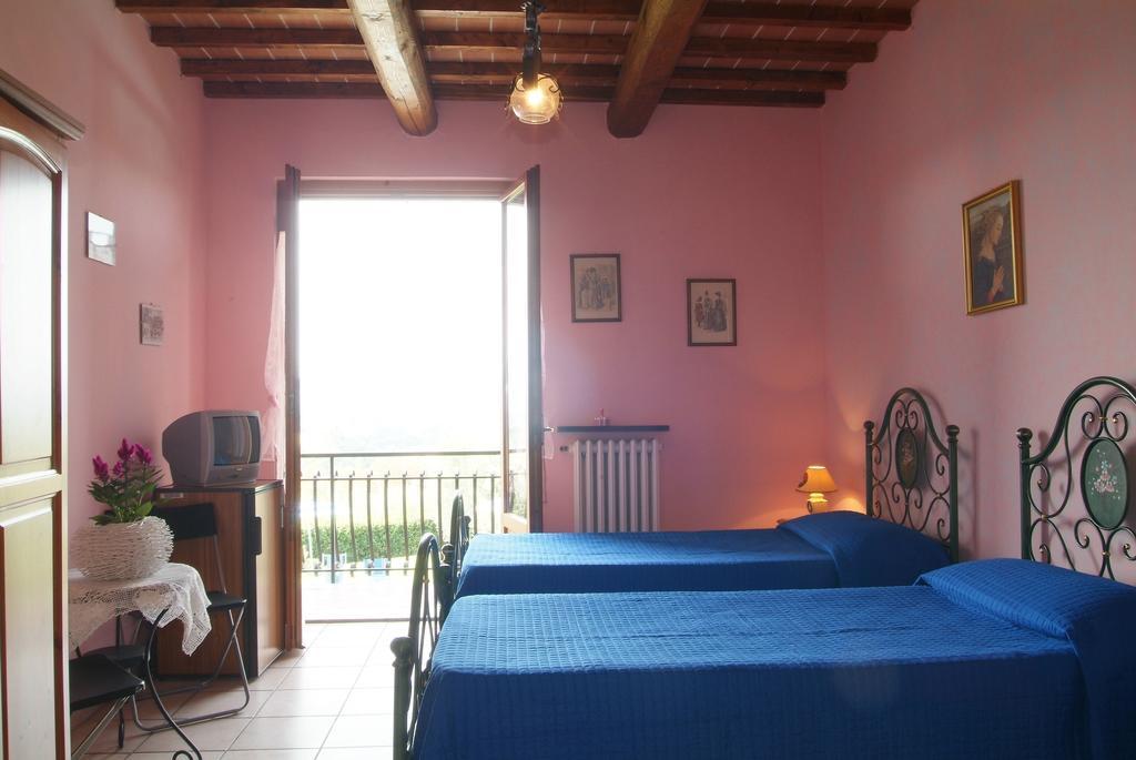 Agriturismo Azienda Agricola La Roccaia San Gimignano Room photo