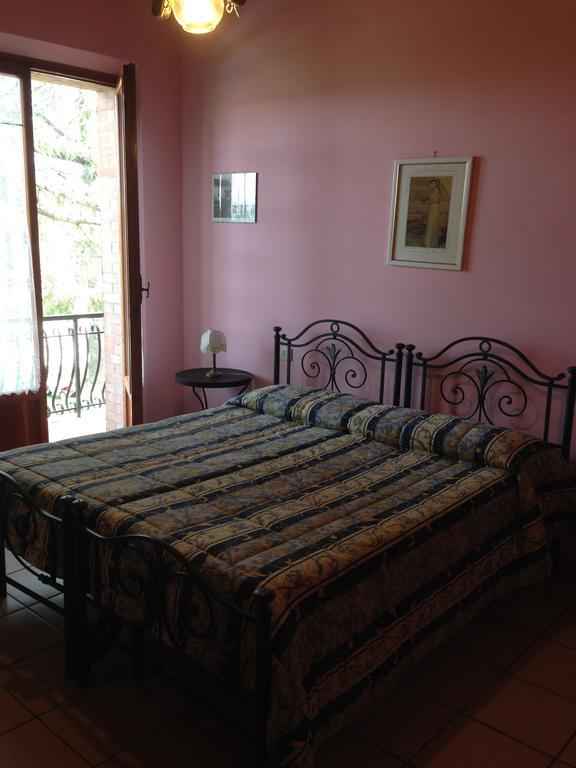 Agriturismo Azienda Agricola La Roccaia San Gimignano Room photo